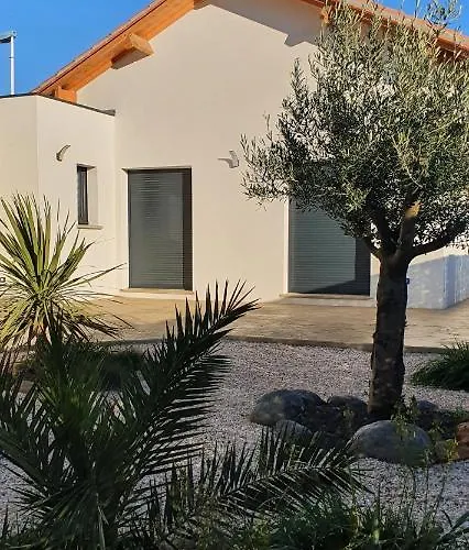 Maison Bord De Refaite A Neuf *